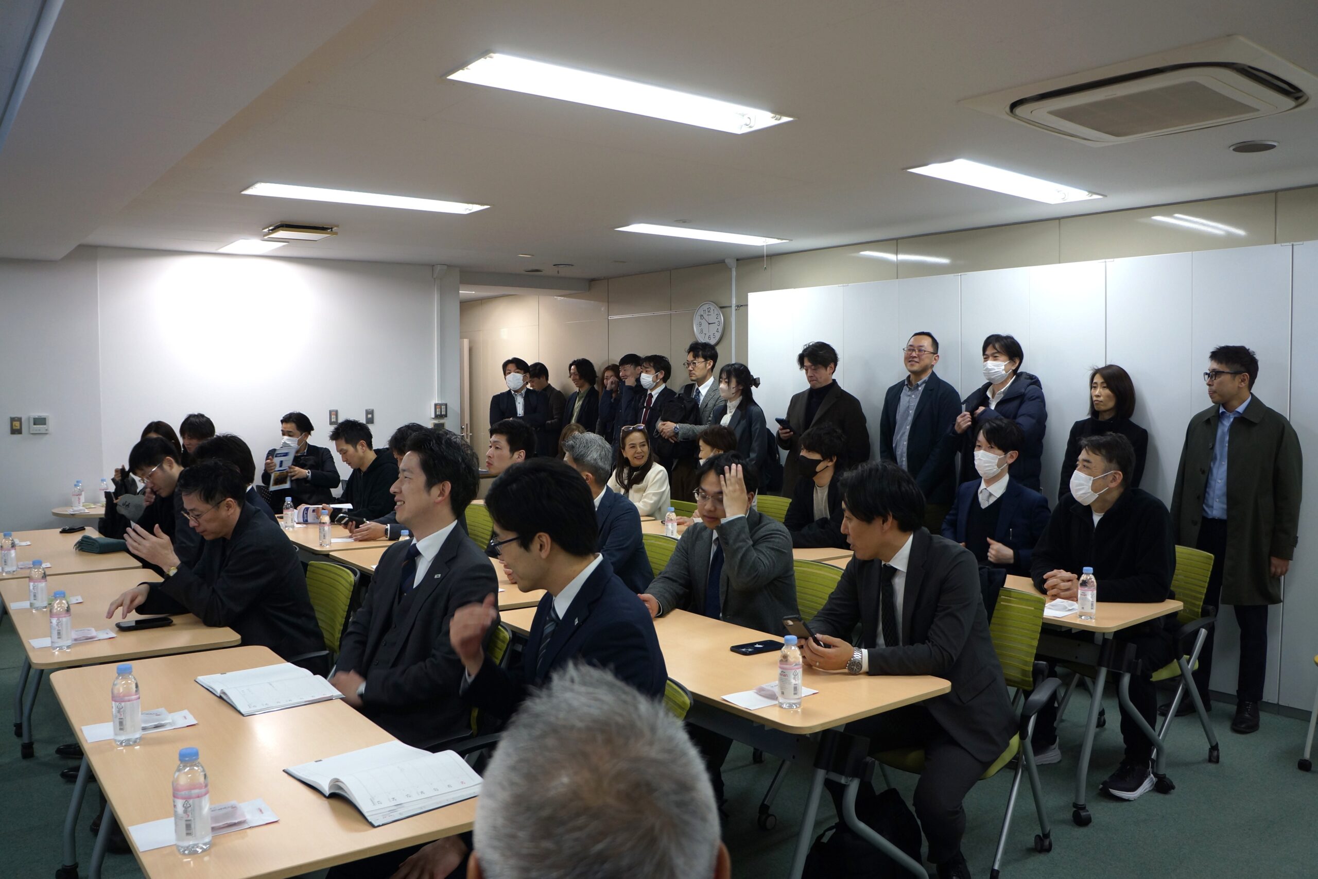 全国から50名以上の社労士が当事務所を見学に来られました